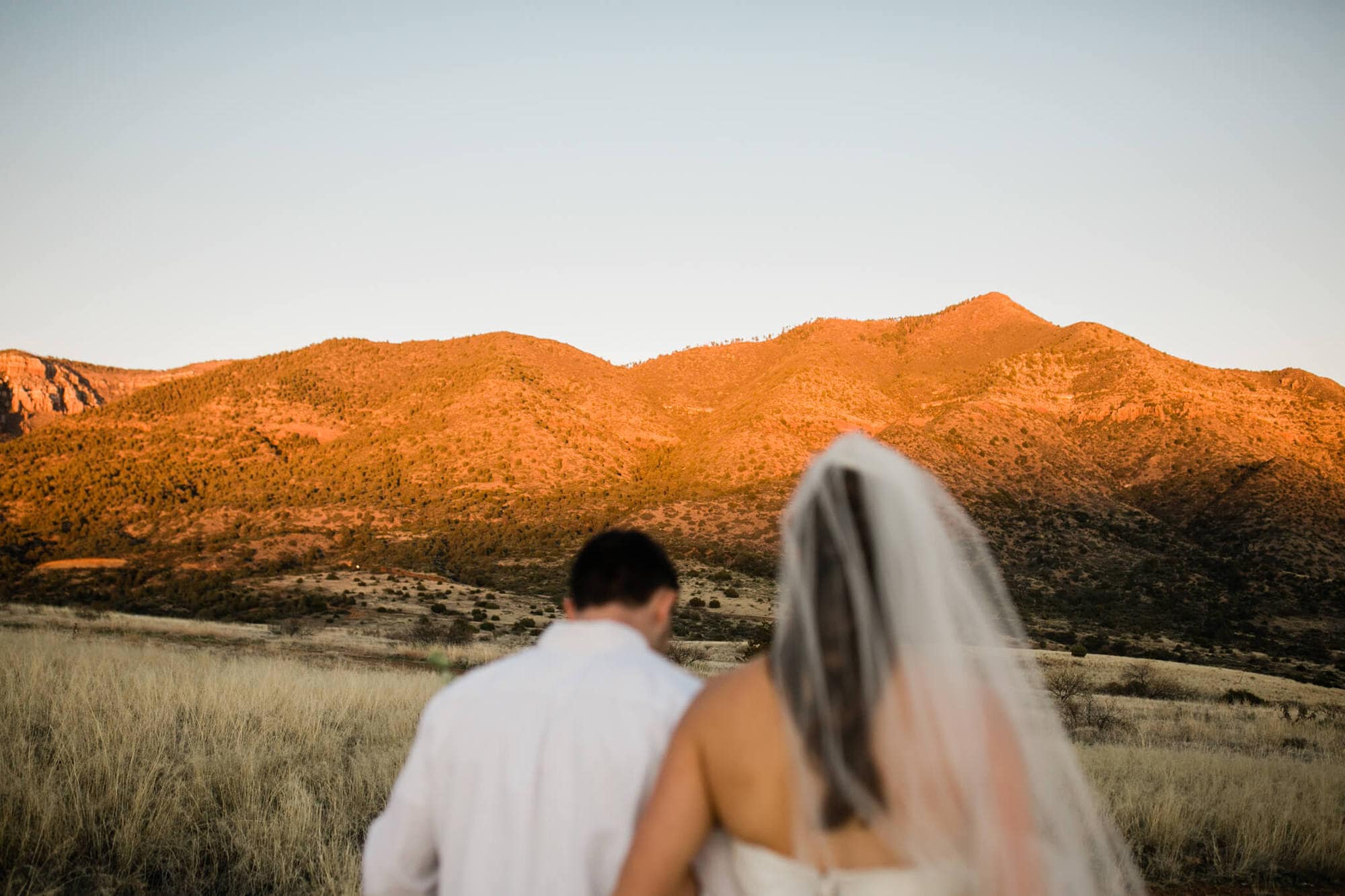 There are tons of gorgeous places to elope in the desert, but this gorgeous overlook is special. If you're looking for an off-the-beaten-path for your elopement, this inspiration is for you.