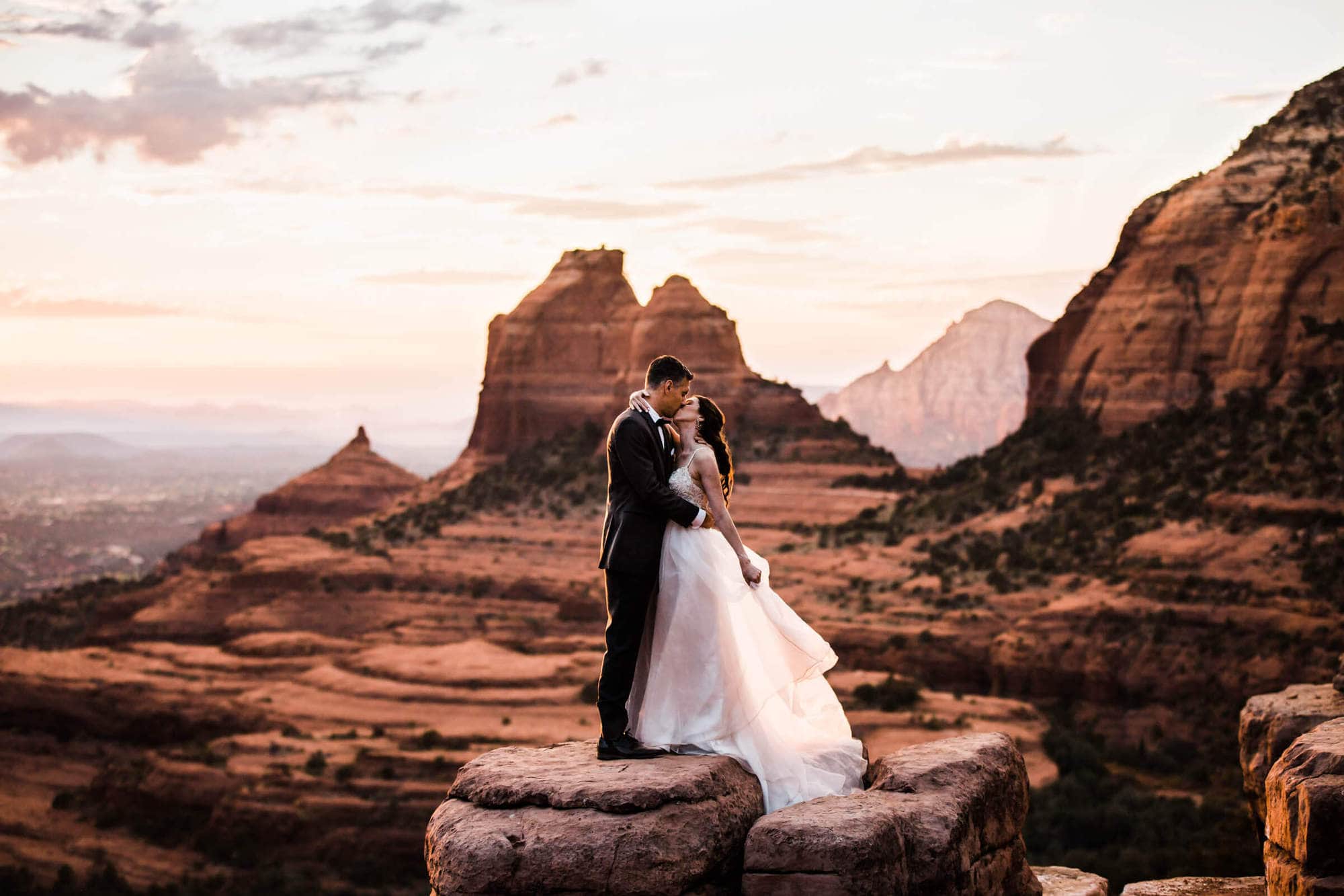 2020 was something else! Here are some of my favorite imagees from the adventure weddings and elopements to inspire your elopement planning and dreams.