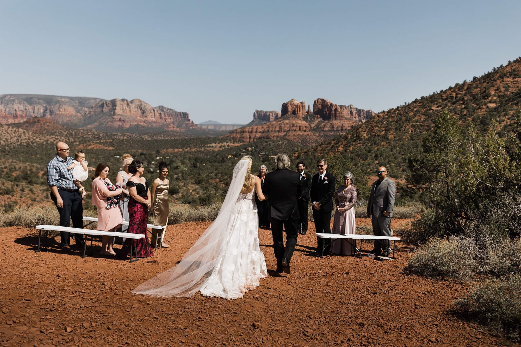 Springtime in Sedona is pure magic, and this super intentional and lovely Sedona Micro Wedding was full of sweet family moments and red rock adventure. 
