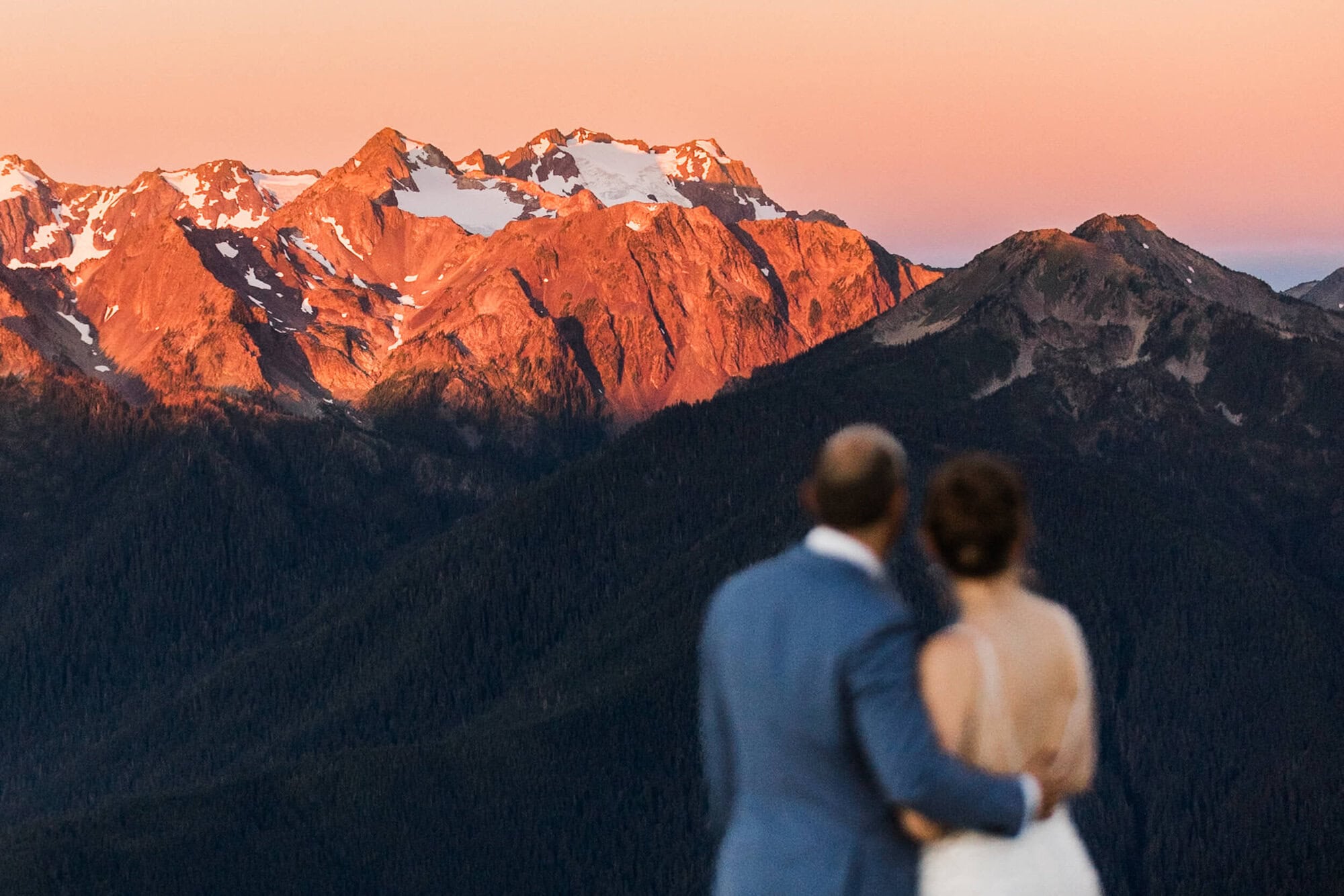 Holy moly, this magical hurricane ridge elopement was SO fun, personal, and full of breathtaking views. And wait till you see the sunrise. Truly amazing.