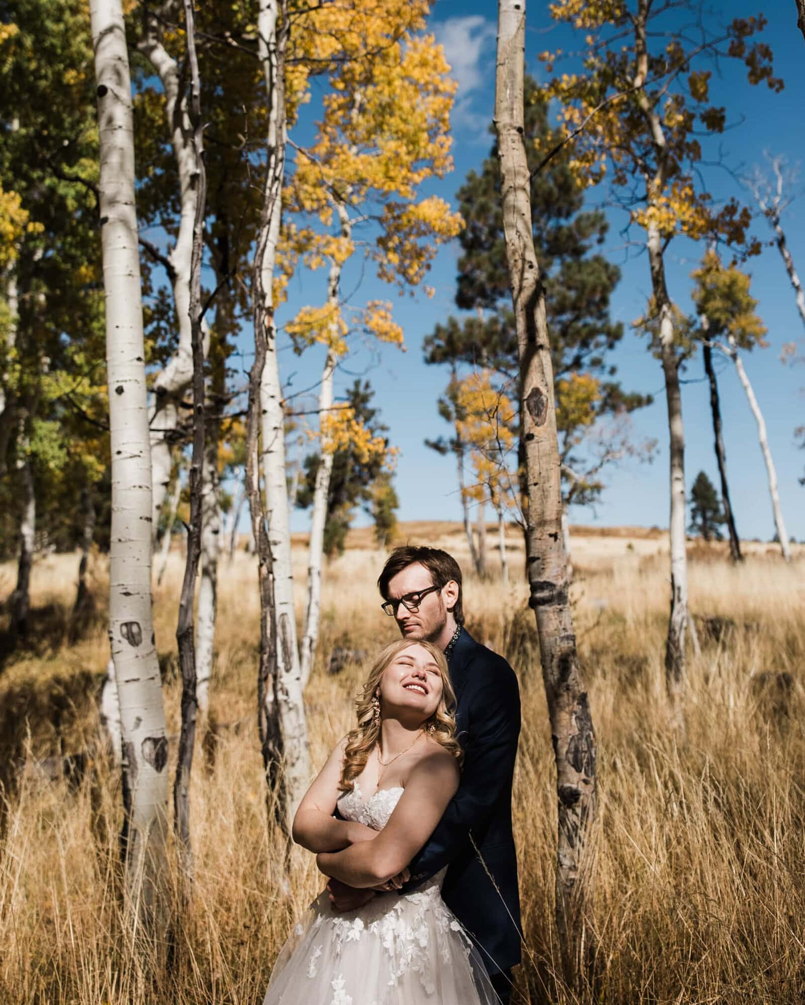 This Flagstaff Micro Wedding is a fall lovers dream. Full of yellow aspens and golden ferns and SO much love, you have to see the beauty here! 

