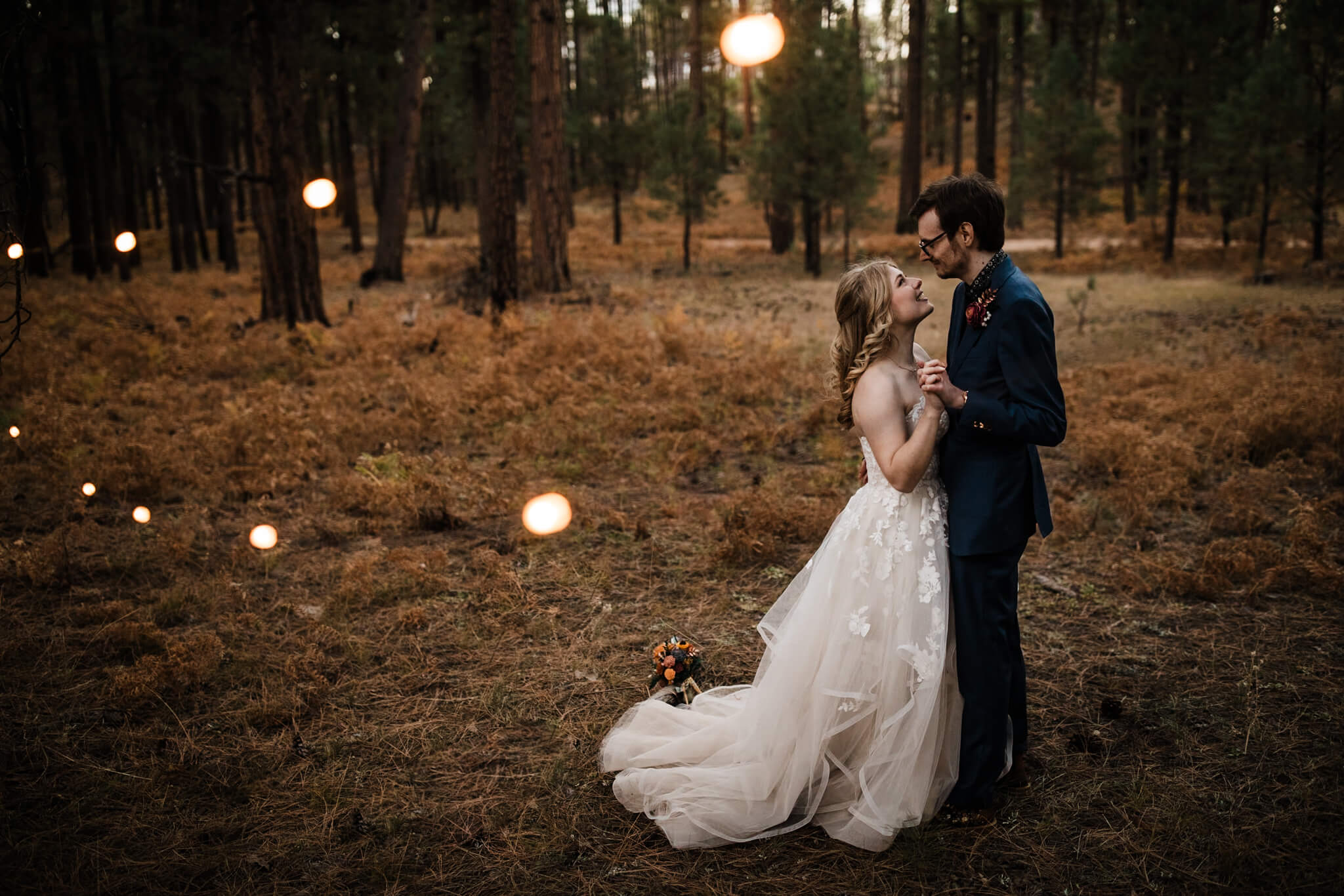 This Flagstaff Micro Wedding is a fall lovers dream. Full of yellow aspens and golden ferns and SO much love, you have to see the beauty here! 
